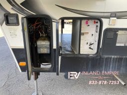 Used 2015 Keystone Fuzion Chrome 331 for sale in Colton CA