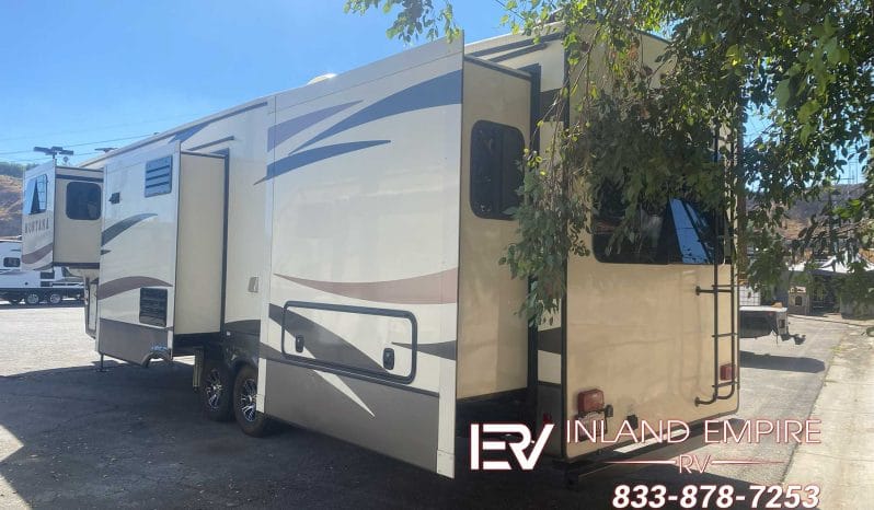 
								Used 2017 Keystone Montana 3730FL for sale in Colton CA full									