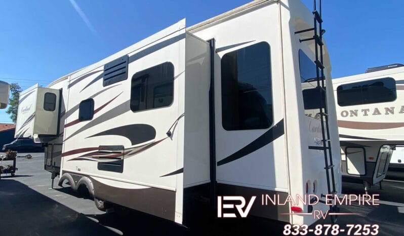 
								2017 Forest River Cardinal 3250RL Used Fifth Wheel RV For Sale in Colton CA full									